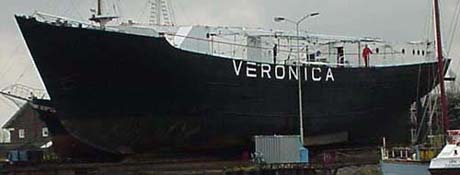 Het Veronica zendschip de Norderney op Urk (26 april 2001).